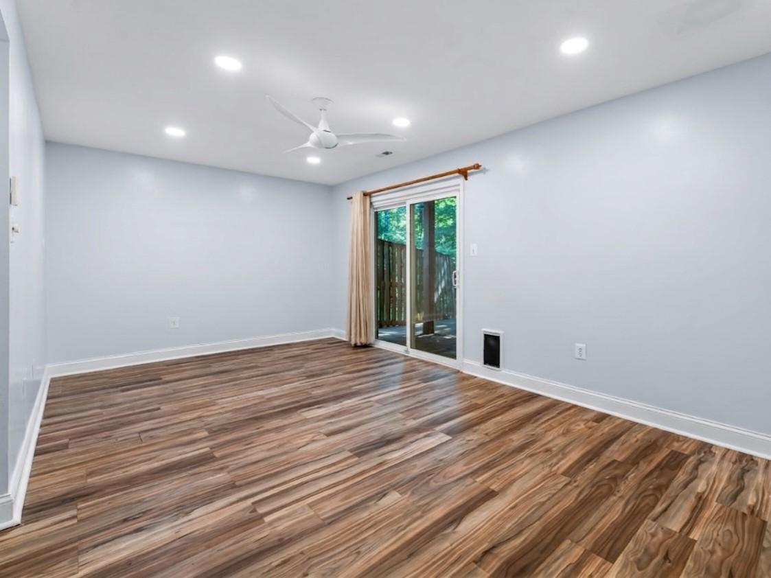 12033 EAGLEWOOD