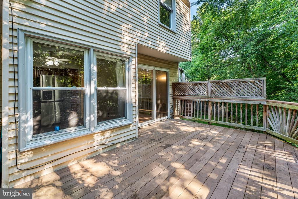 12033 EAGLEWOOD