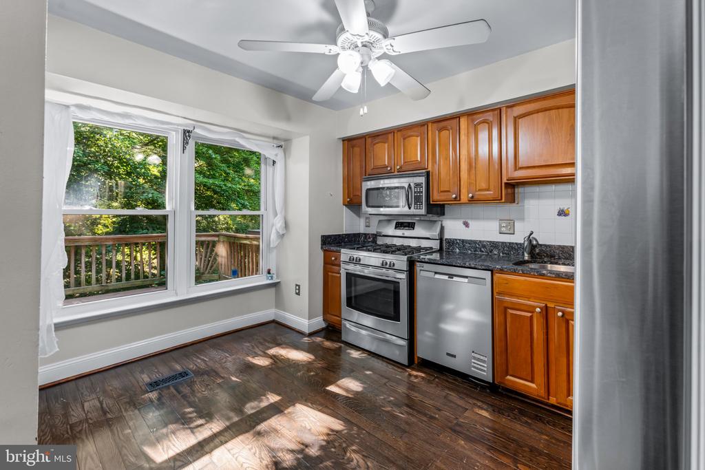 12033 EAGLEWOOD
