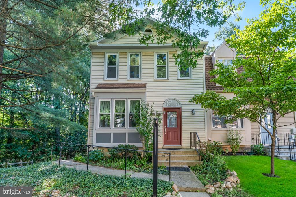 12033 EAGLEWOOD