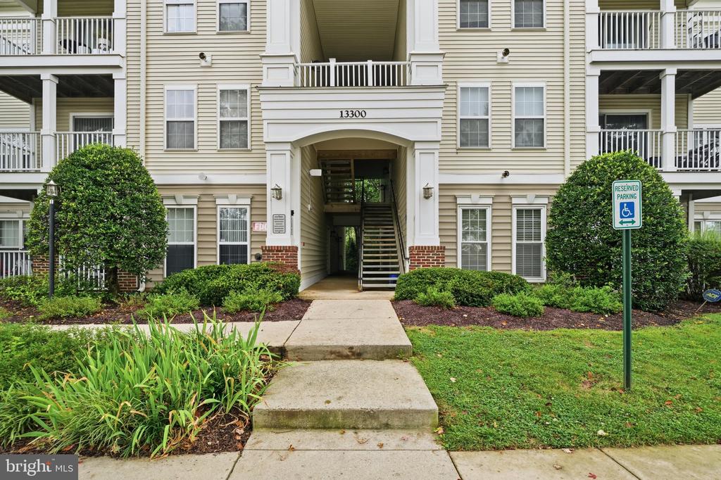 13300 KILMARNOCK WAY Unit: 7-F