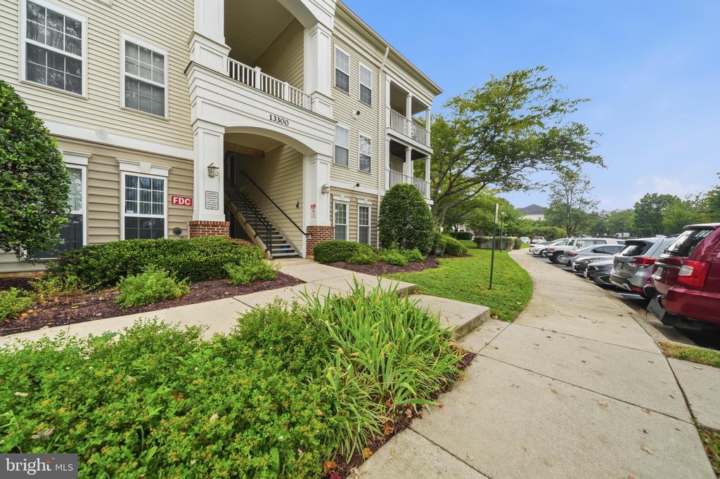 13300 KILMARNOCK WAY Unit: 7-F