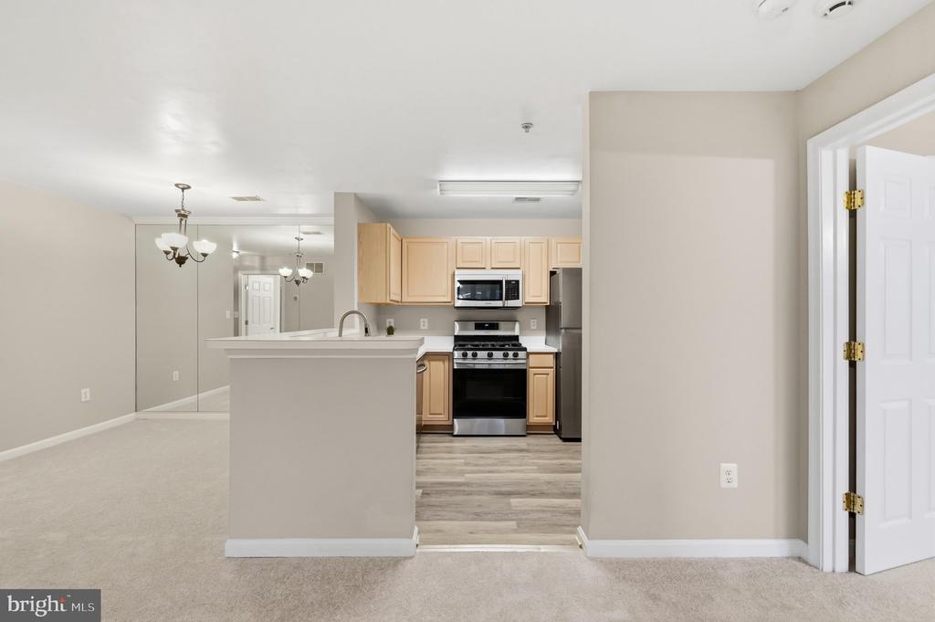 13300 KILMARNOCK WAY Unit: 7-F