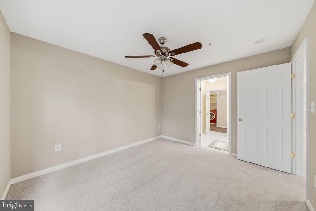 13300 KILMARNOCK WAY Unit: 7-F