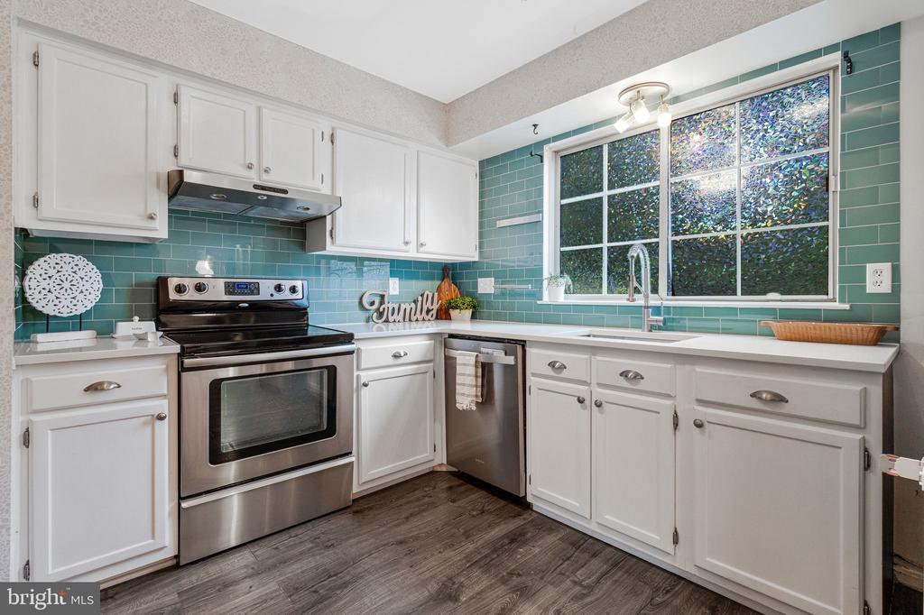 14955 CARRIAGE SQUARE DRIVE