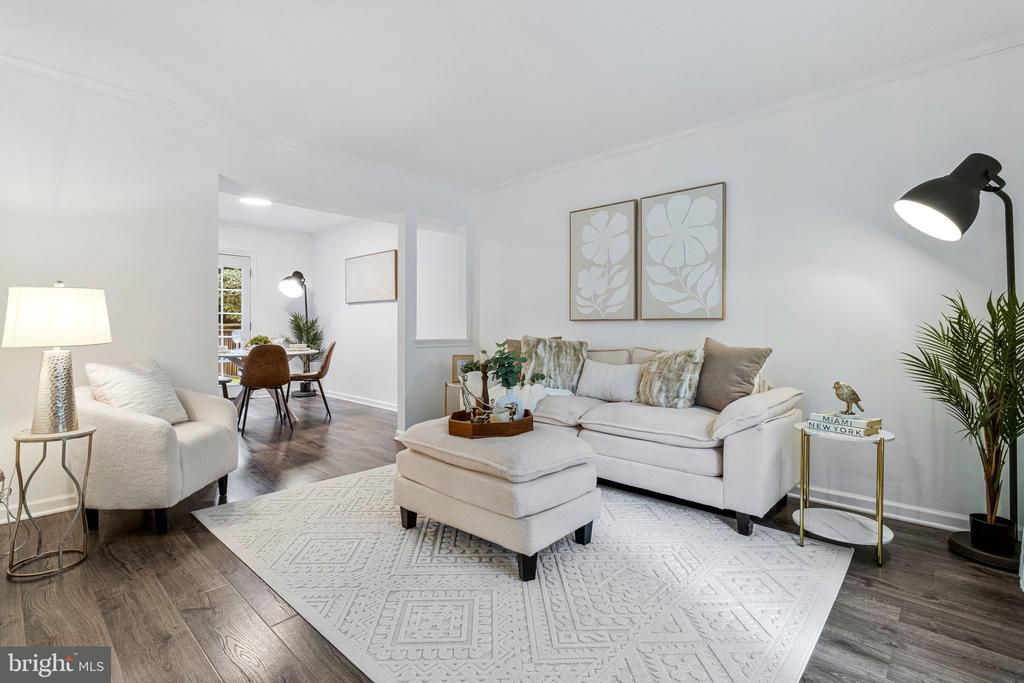 14955 CARRIAGE SQUARE DRIVE