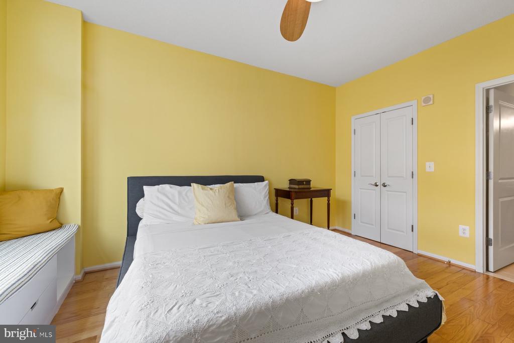 11700 OLD GEORGETOWN ROAD Unit: 806
