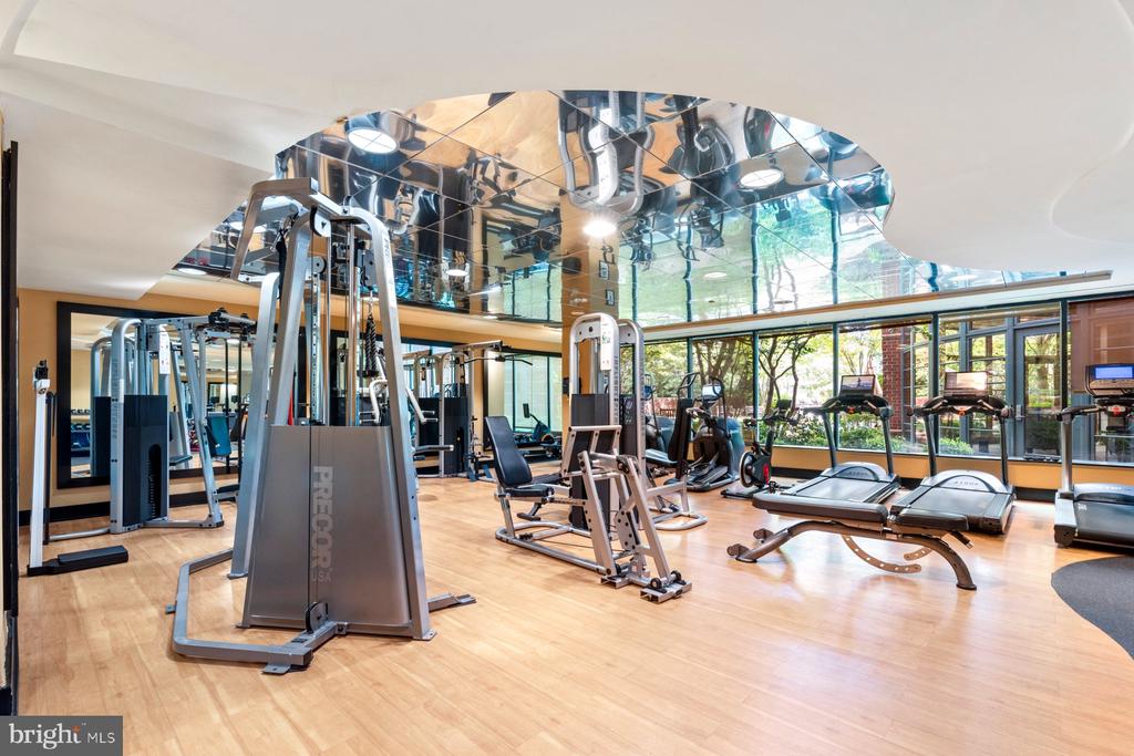 11700 OLD GEORGETOWN ROAD Unit: 806