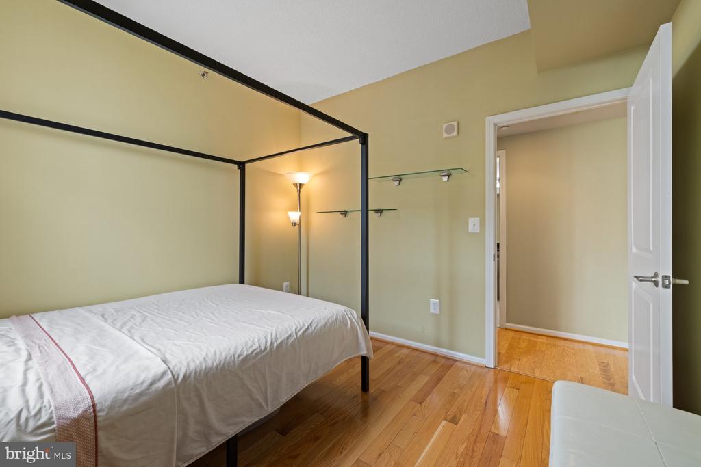 11700 OLD GEORGETOWN ROAD Unit: 806