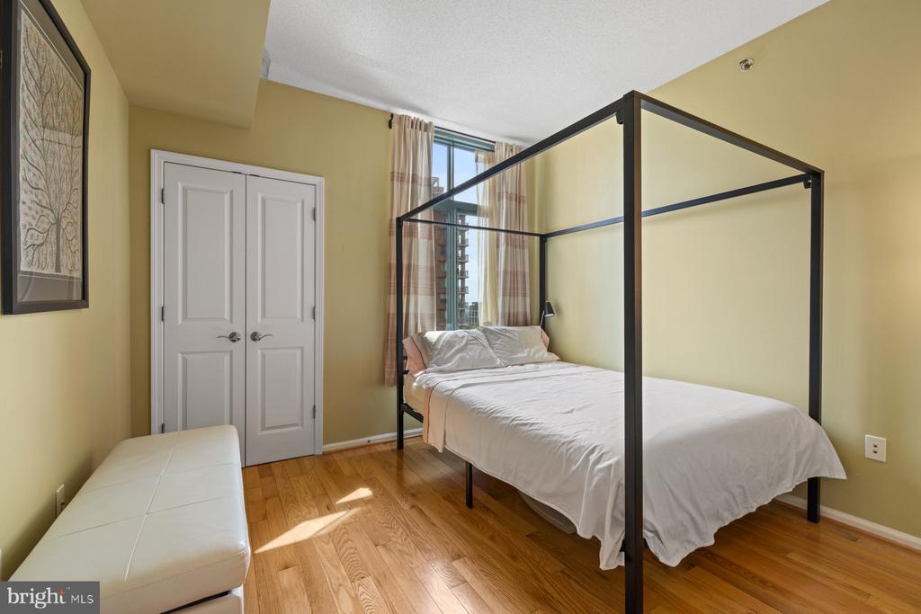11700 OLD GEORGETOWN ROAD Unit: 806