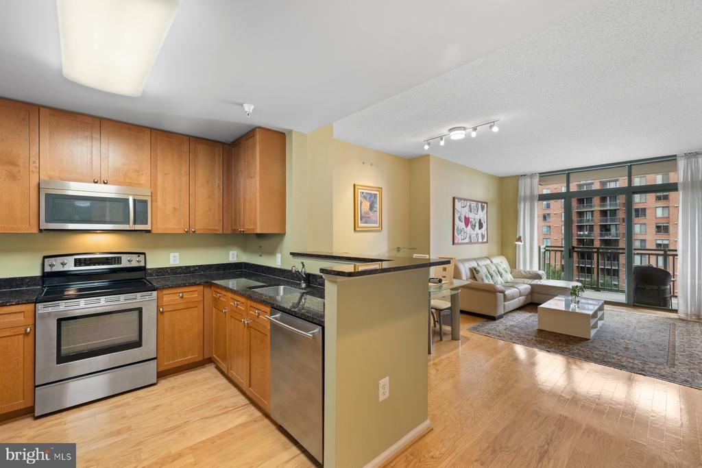11700 OLD GEORGETOWN ROAD Unit: 806