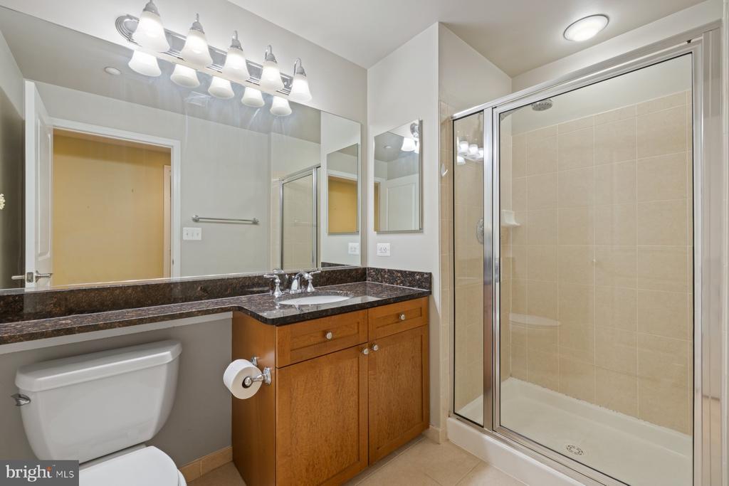 11700 OLD GEORGETOWN ROAD Unit: 806