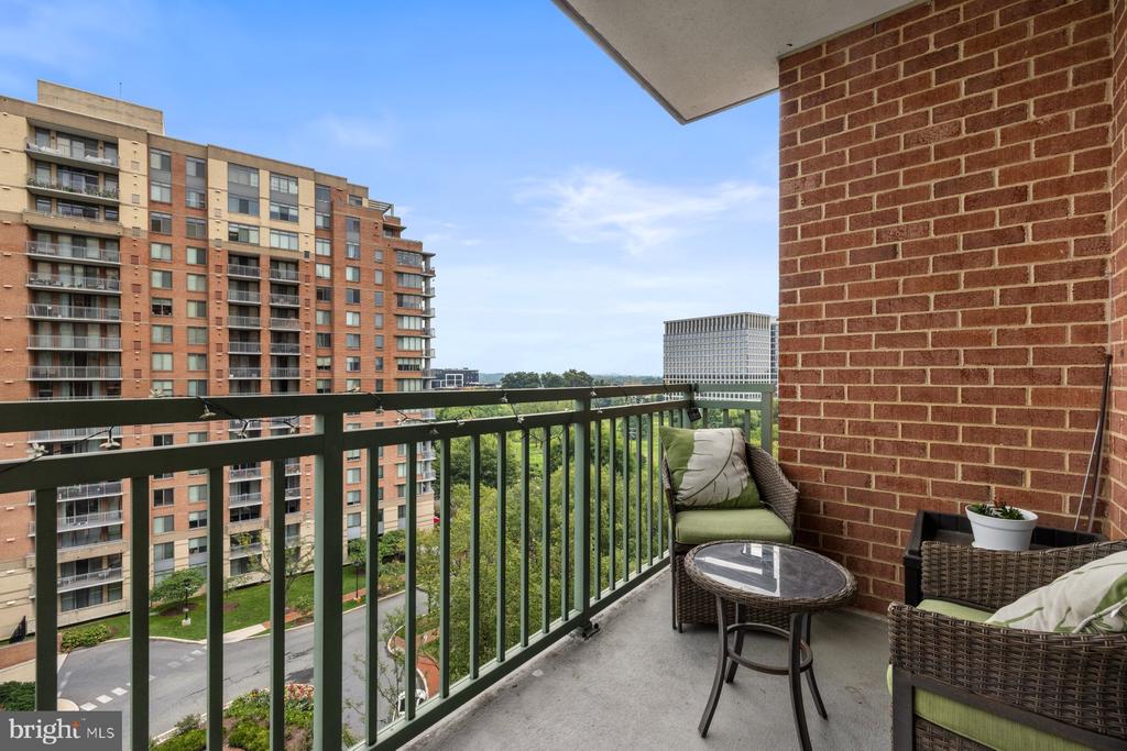 11700 OLD GEORGETOWN ROAD Unit: 806