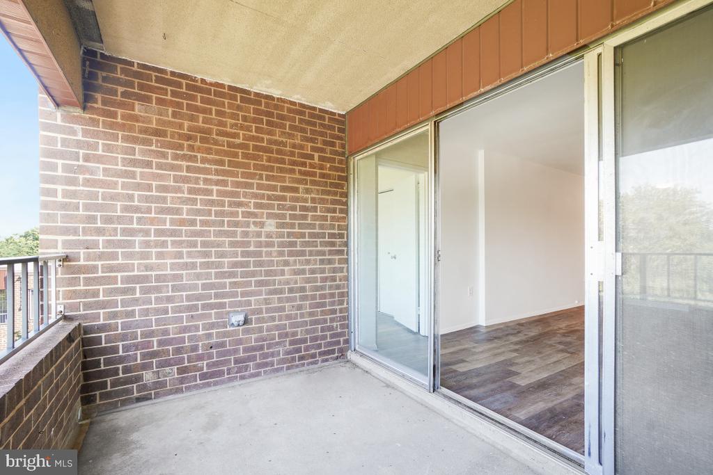 454 GIRARD STREET Unit: 373