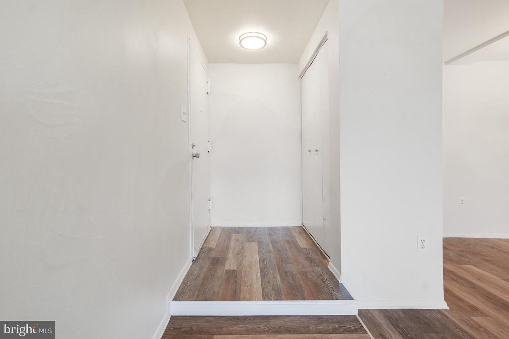 454 GIRARD STREET Unit: 373