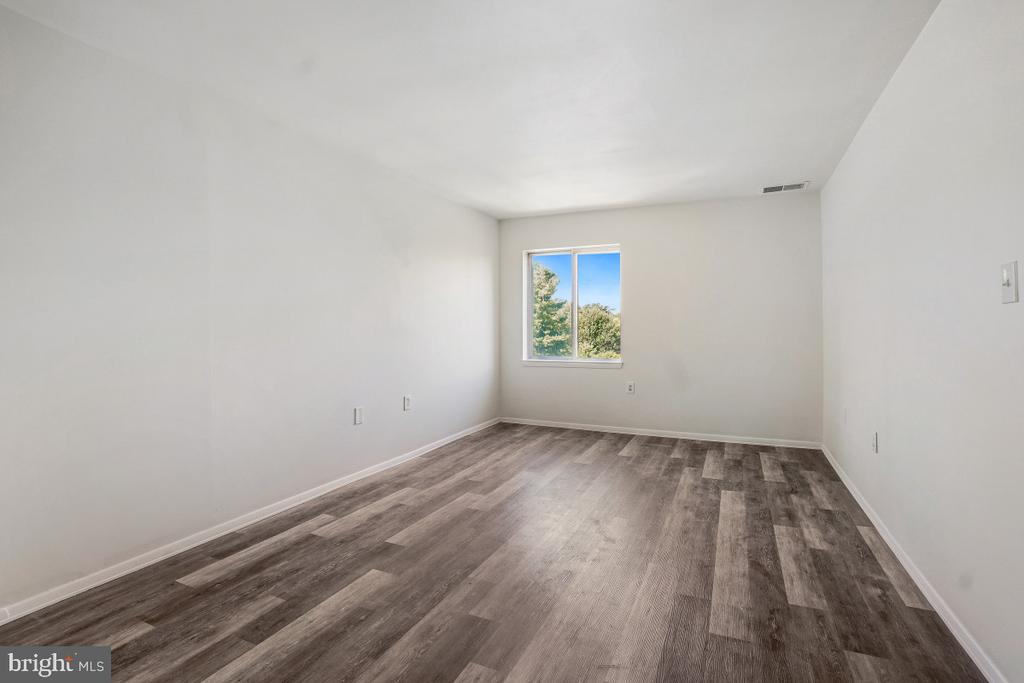 454 GIRARD STREET Unit: 373