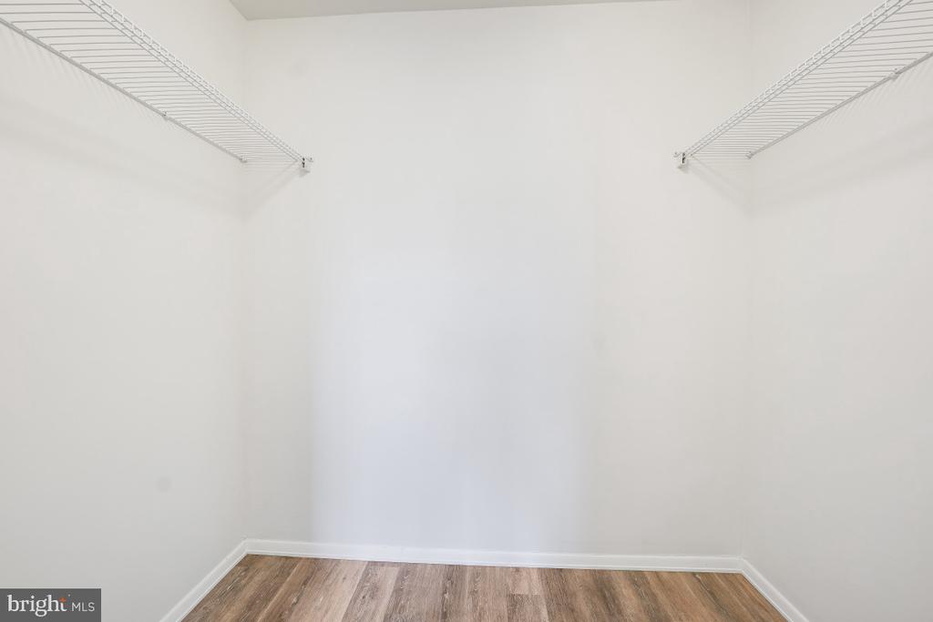 454 GIRARD STREET Unit: 373