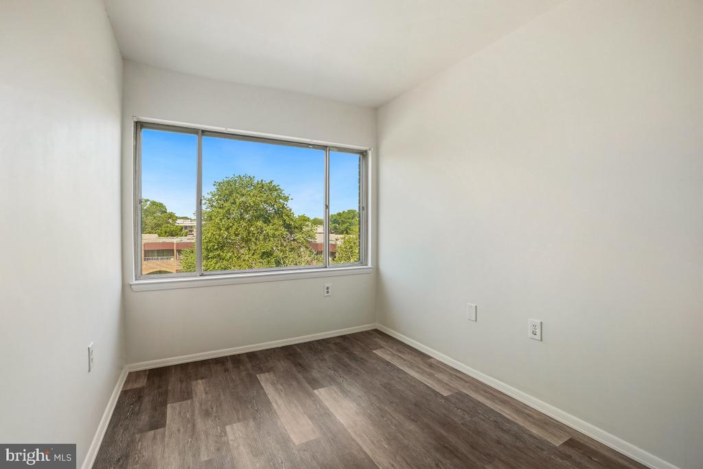454 GIRARD STREET Unit: 373