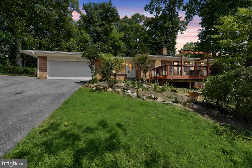 9425 EMORY GROVE ROAD