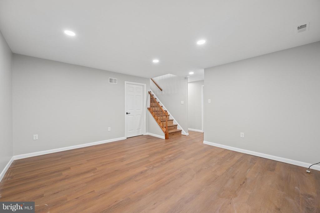 1106 ROSEMERE AVENUE