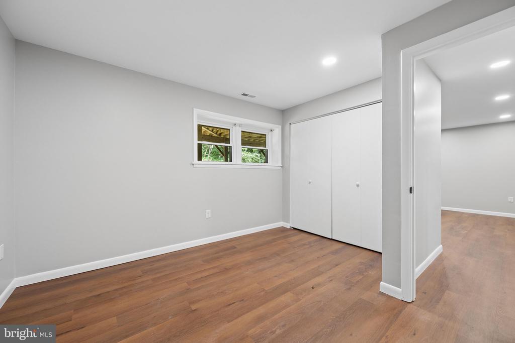 1106 ROSEMERE AVENUE