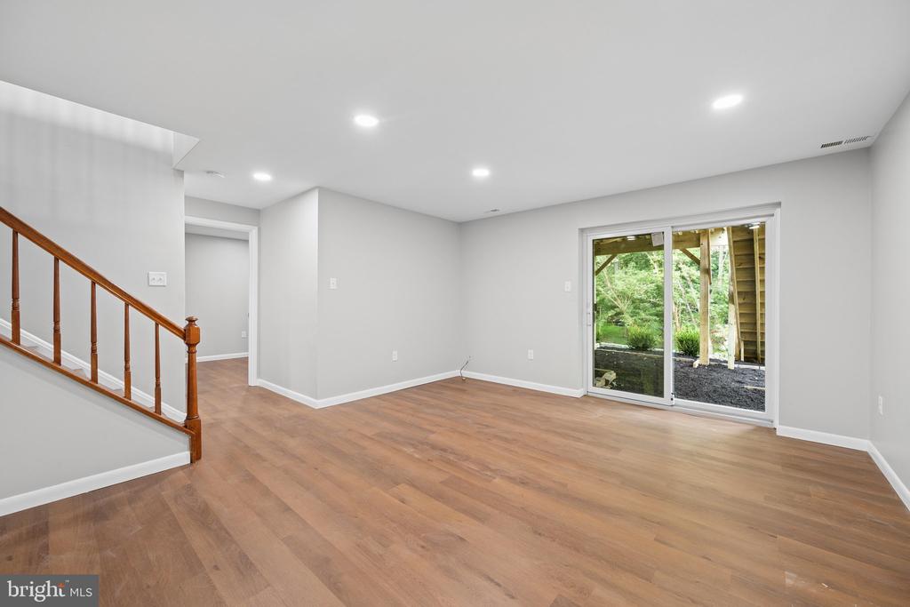 1106 ROSEMERE AVENUE