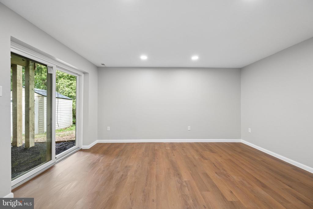 1106 ROSEMERE AVENUE
