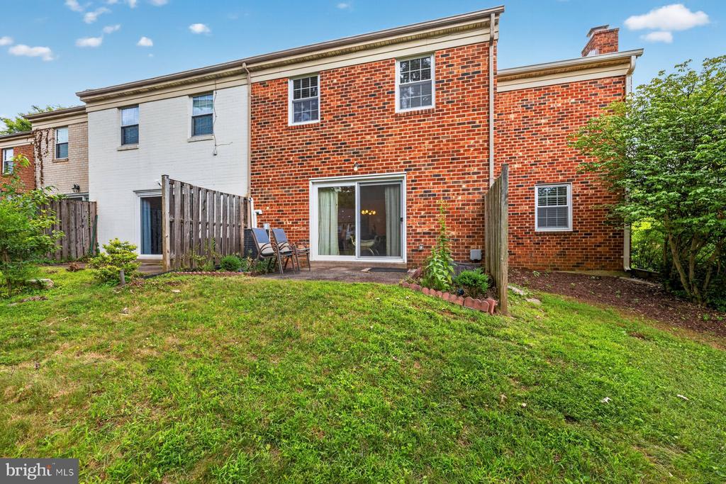 786 COLLEGE PARKWAY