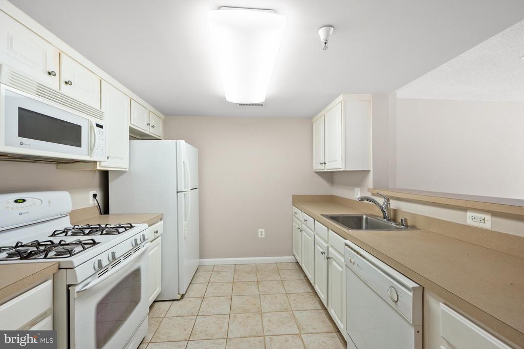 11710 OLD GEORGETOWN ROAD Unit: 722