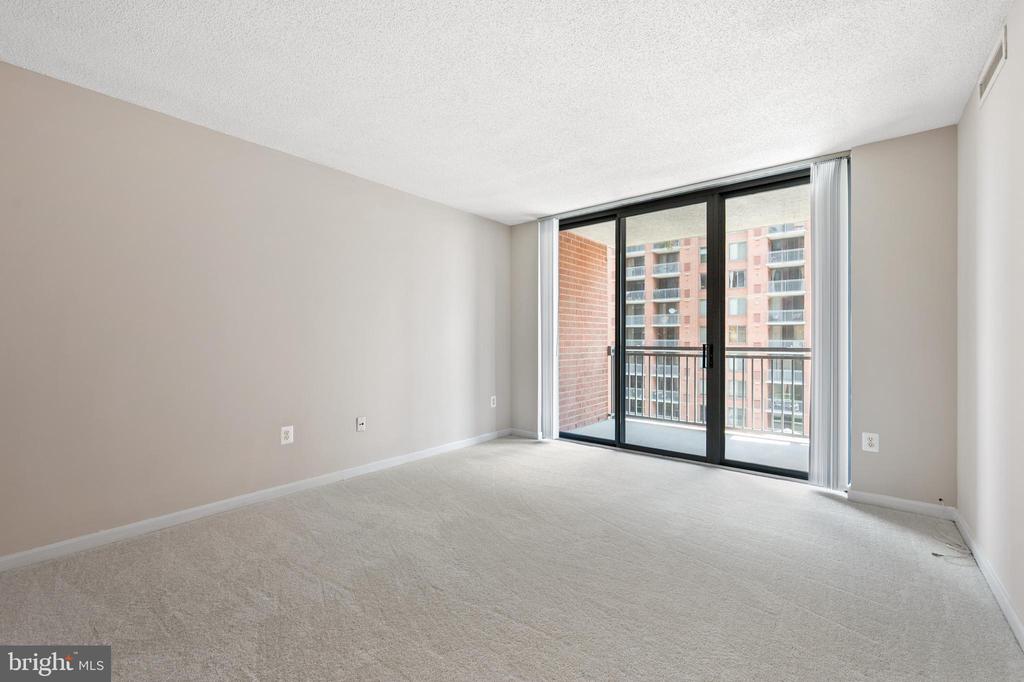 11710 OLD GEORGETOWN ROAD Unit: 722