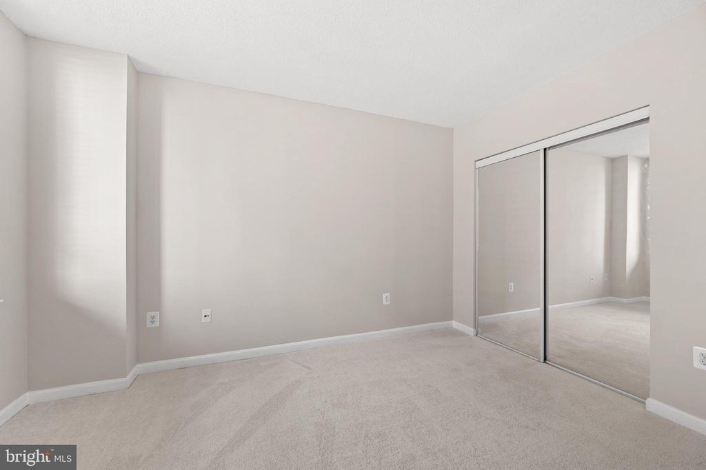 11710 OLD GEORGETOWN ROAD Unit: 722