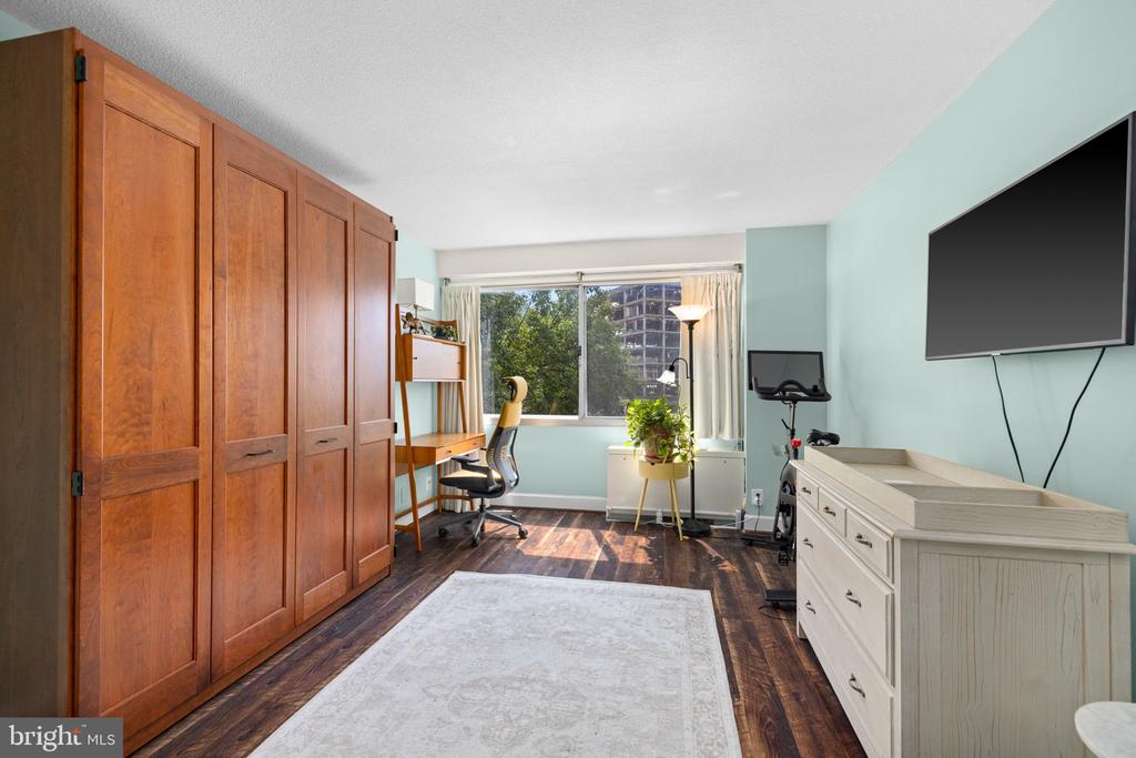 4515 WILLARD AVENUE Unit: 509S