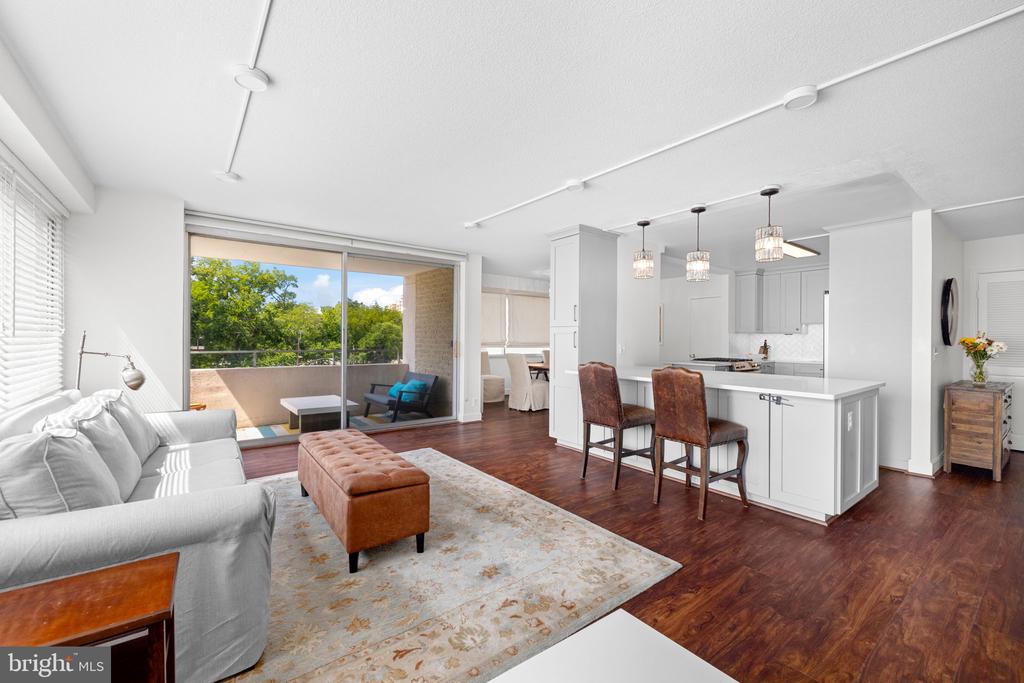 4515 WILLARD AVENUE Unit: 509S