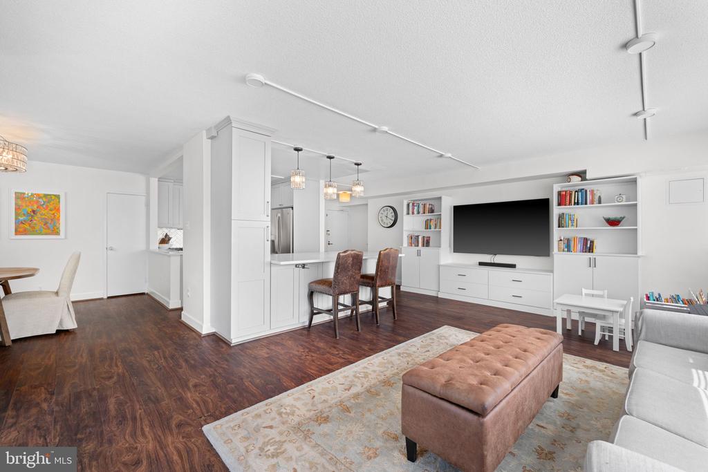 4515 WILLARD AVENUE Unit: 509S