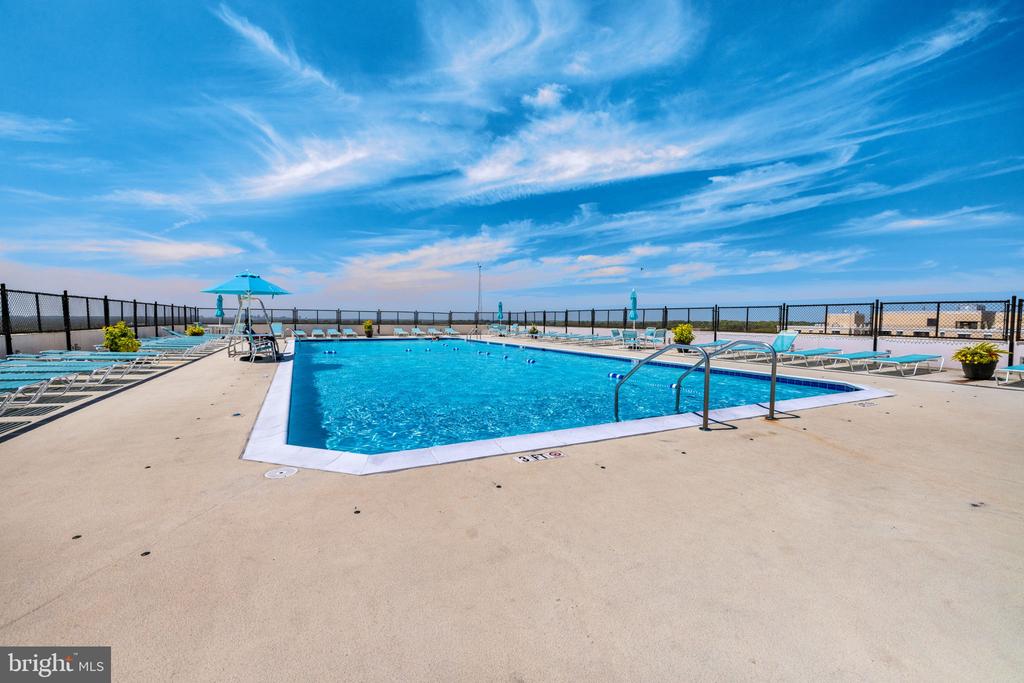 4515 WILLARD AVENUE Unit: 509S