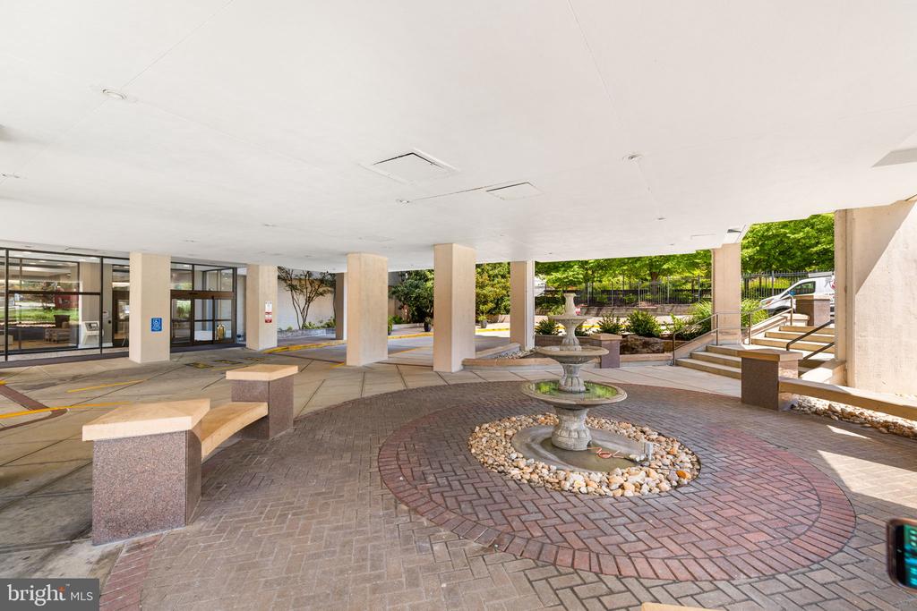 4515 WILLARD AVENUE Unit: 509S