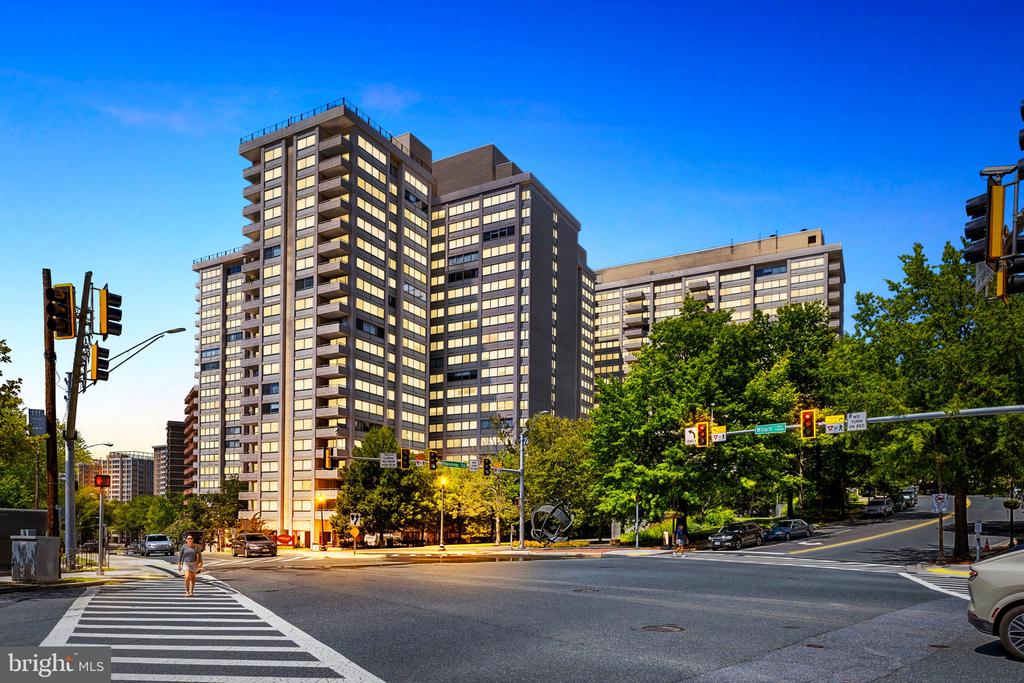 4515 WILLARD AVENUE Unit: 509S