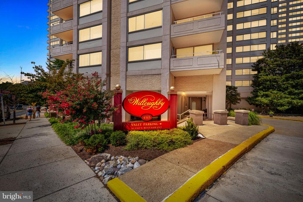 4515 WILLARD AVENUE Unit: 509S
