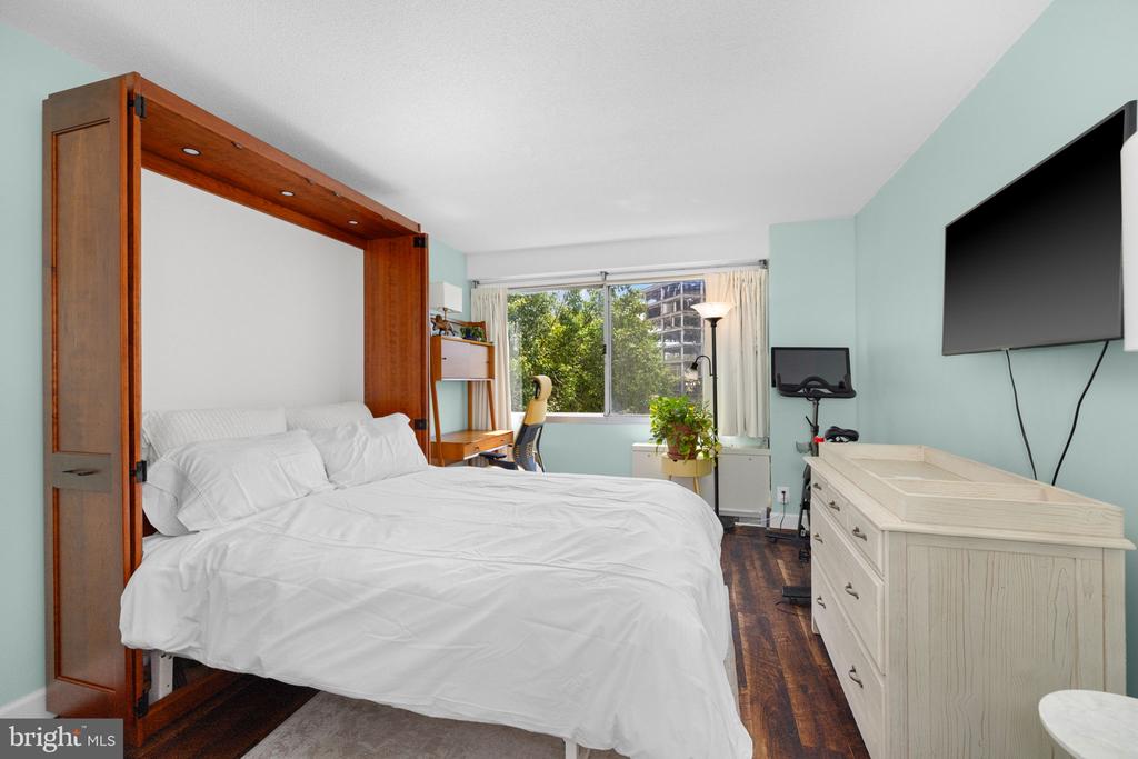 4515 WILLARD AVENUE Unit: 509S