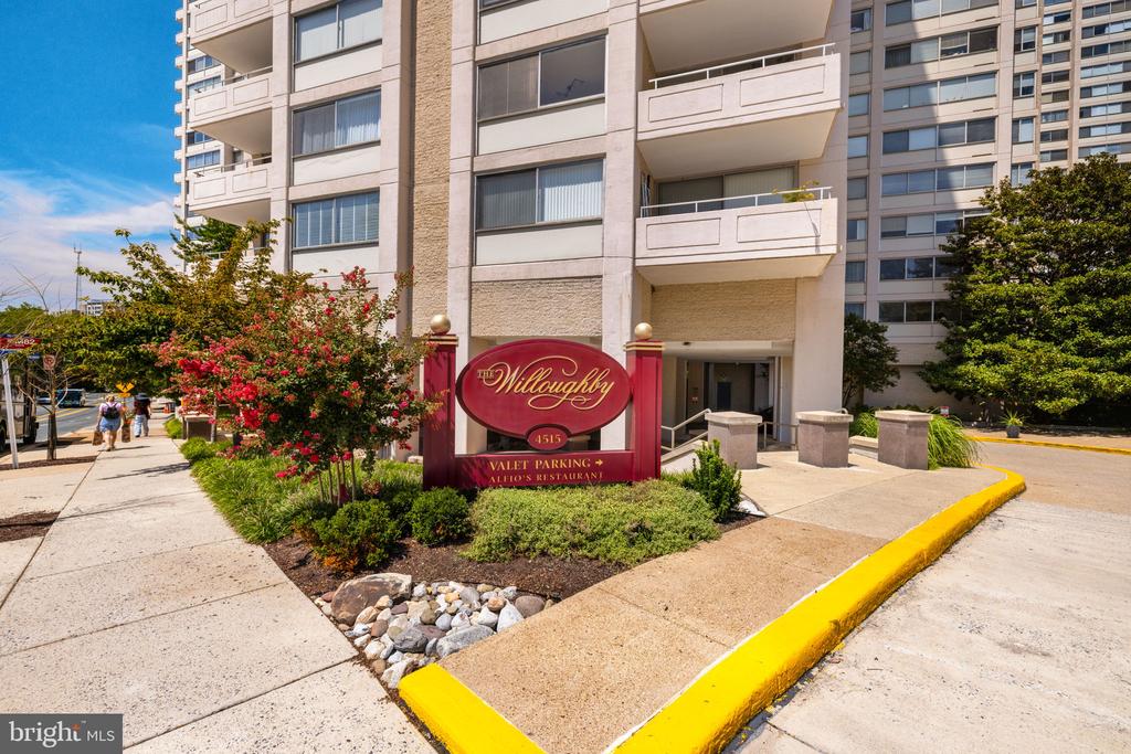4515 WILLARD AVENUE Unit: 509S