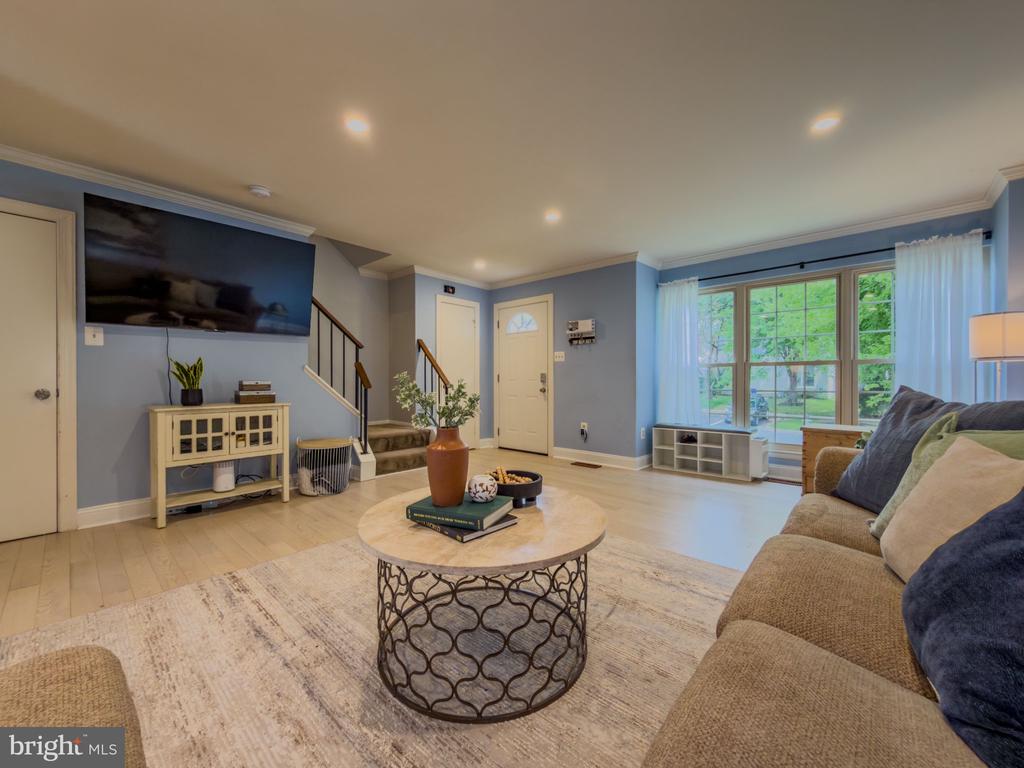 9593 WHITE PILLAR TERRACE