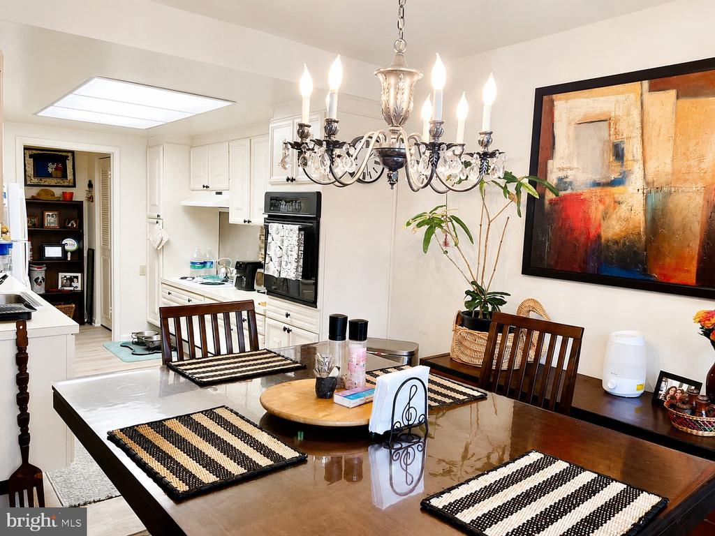 3386 CHISWICK Unit: 50-1A