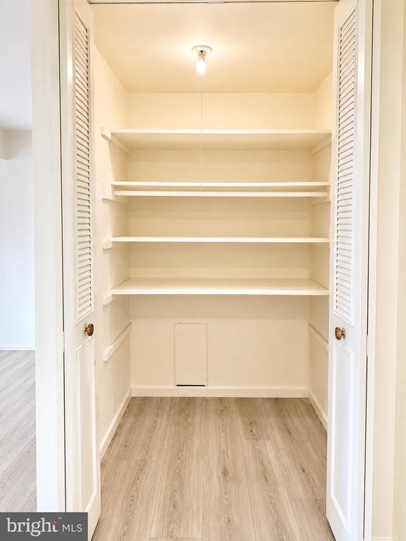 3386 CHISWICK Unit: 50-1A