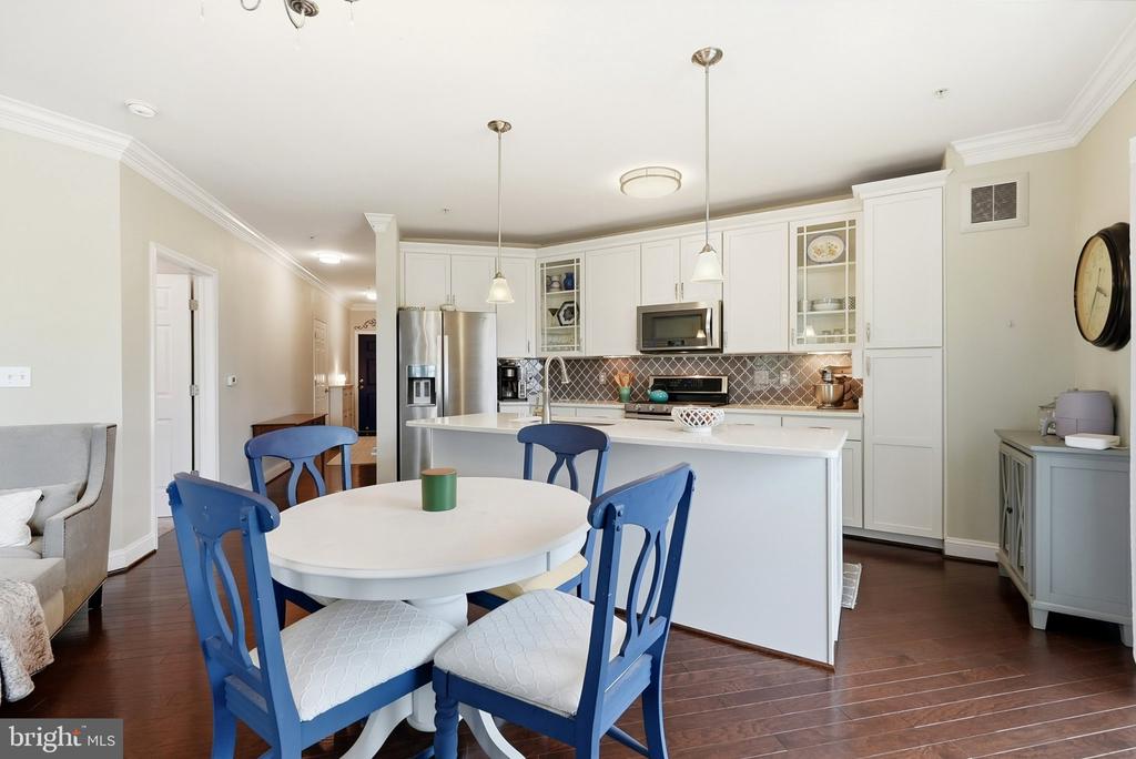 3825 DOC BERLIN DRIVE Unit: 22