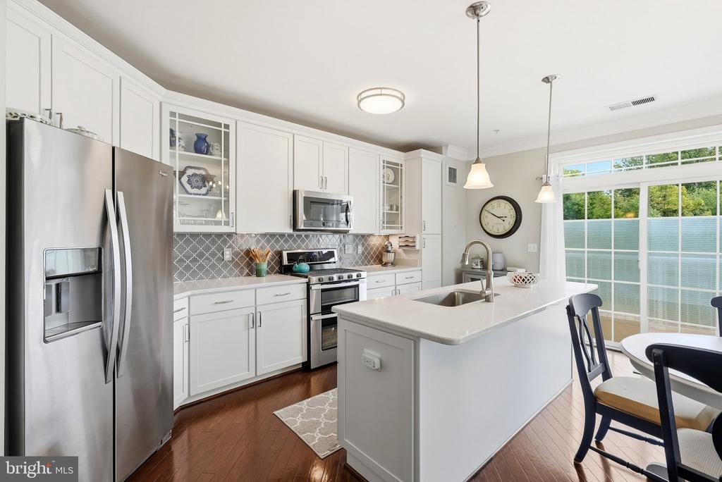 3825 DOC BERLIN DRIVE Unit: 22