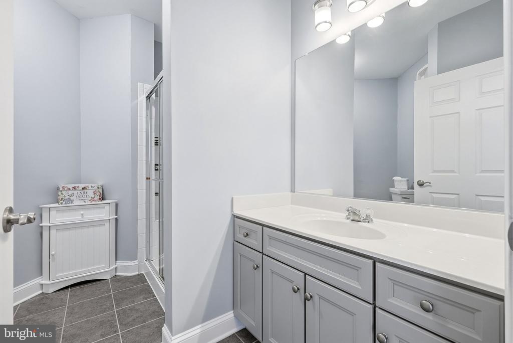 3825 DOC BERLIN DRIVE Unit: 22