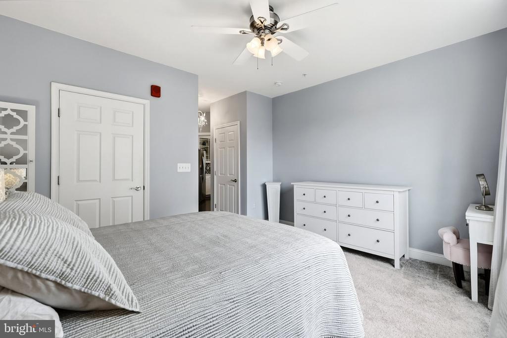 3825 DOC BERLIN DRIVE Unit: 22