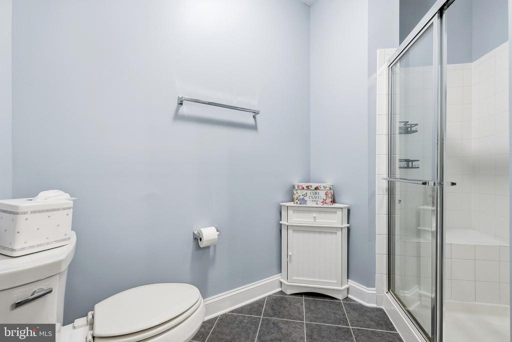 3825 DOC BERLIN DRIVE Unit: 22