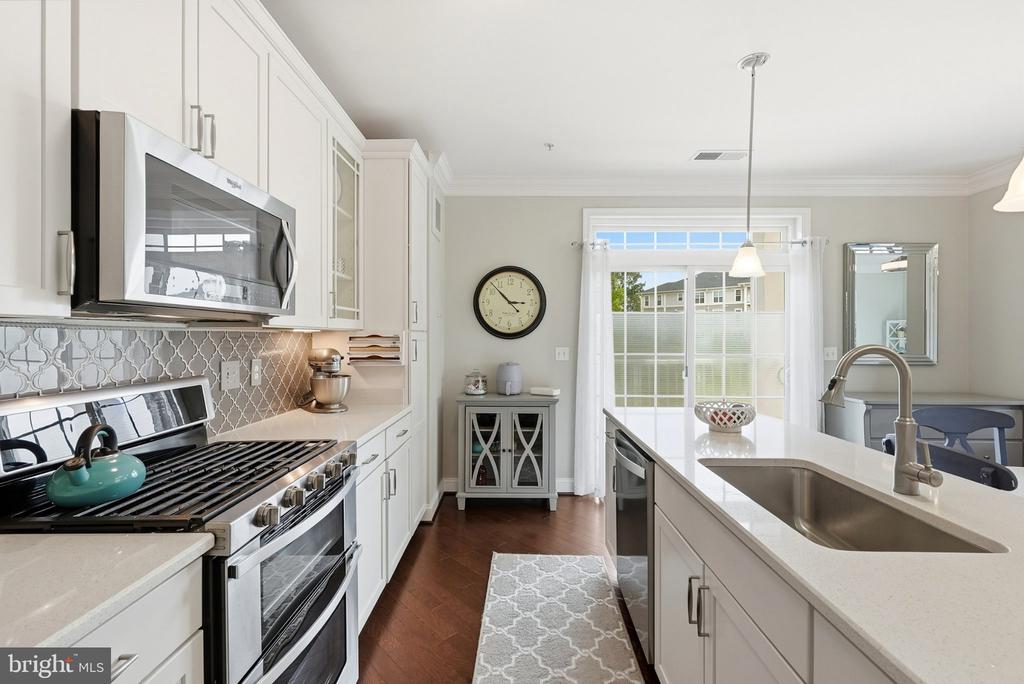 3825 DOC BERLIN DRIVE Unit: 22