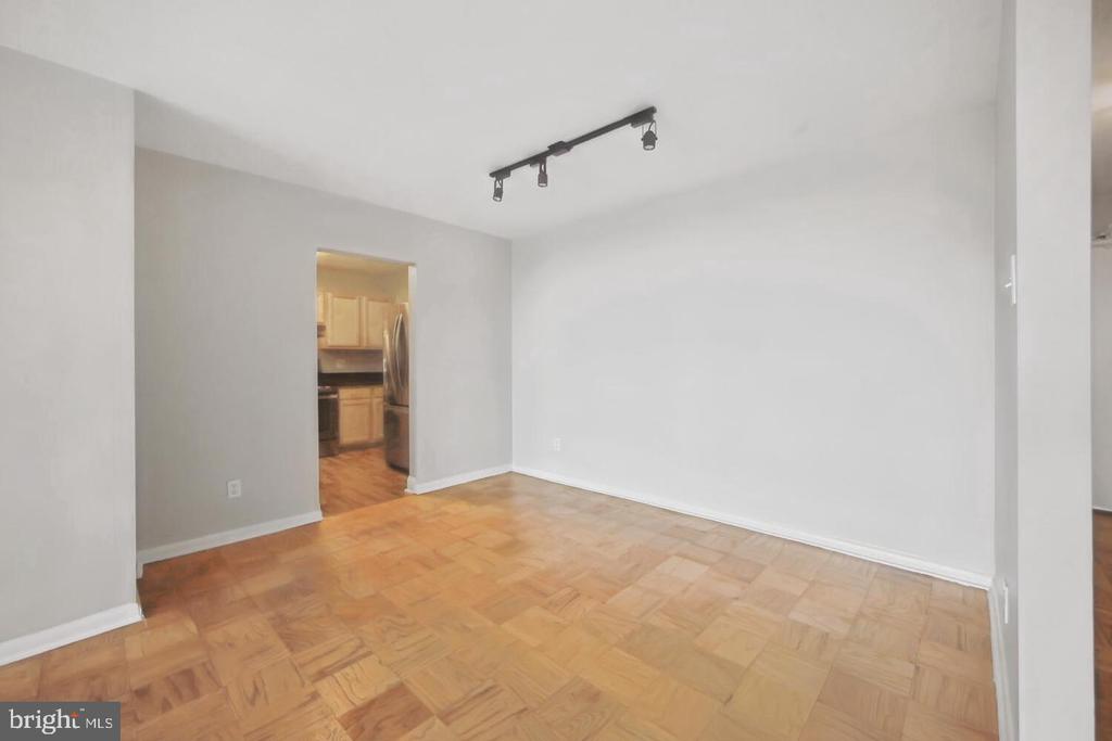 5101 RIVER ROAD W Unit: 1912